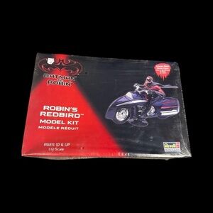 Batman & Robin Red Model Kit